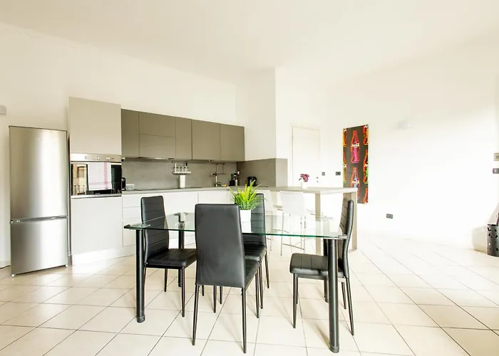 Casa Rebecca Elegant Cit Apartment *